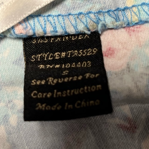 FLORAL SHORTS - Picture 3 of 3